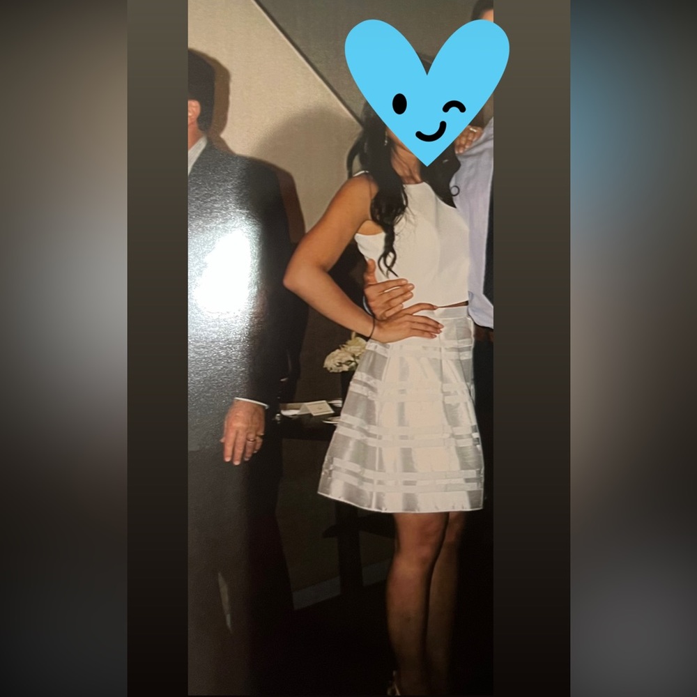 Like New Aidan Mattox Two Piece Halter Skirt Set White GREAT FOR BRIDES